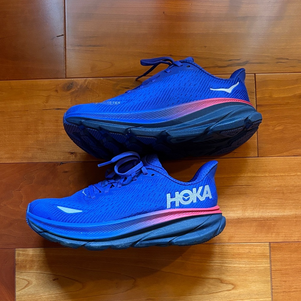 Hoka Clifton 9 GoreTex size 7 womens